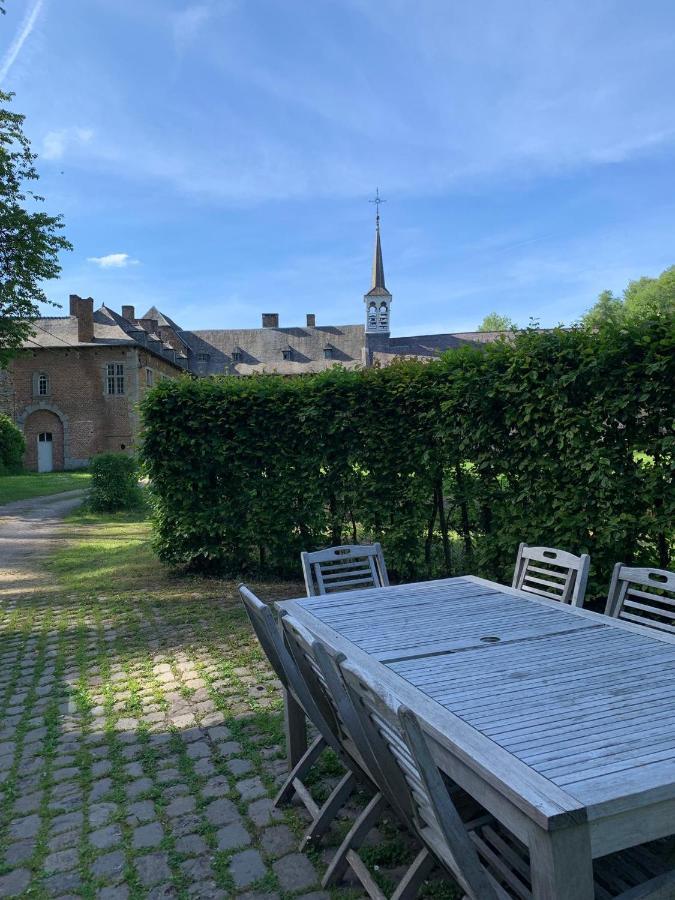 La Porterie De L'Abbaye De Marche Les Dames 那慕尔 外观 照片
