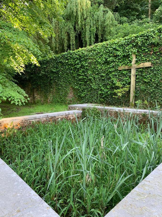 La Porterie De L'Abbaye De Marche Les Dames 那慕尔 外观 照片